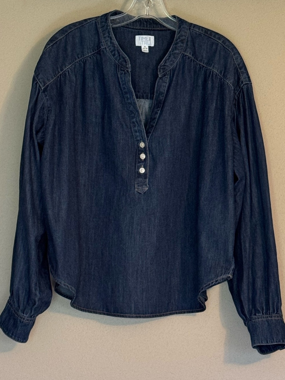 TIME AND TRU Denim Popover Top XL 27” p2p Indigo NWOT - Picture 2 of 10